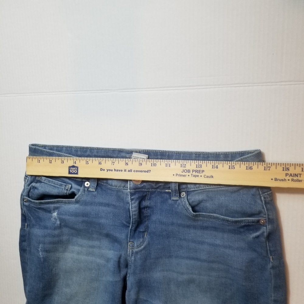 TIME AND TRU WOMEN'S DENIM MID-RISE SHORTS SIZE 14 - Picture 4 of 14